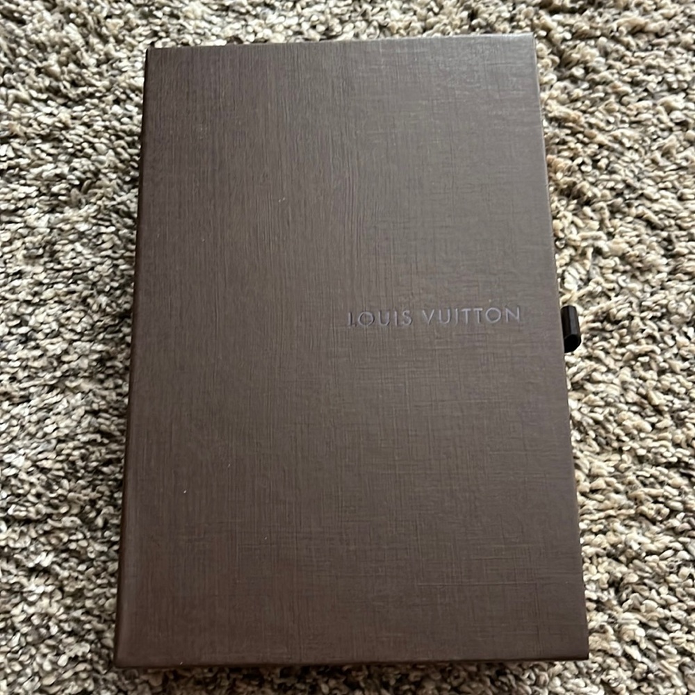 Authentic Louis Vuitton box (for wallet)